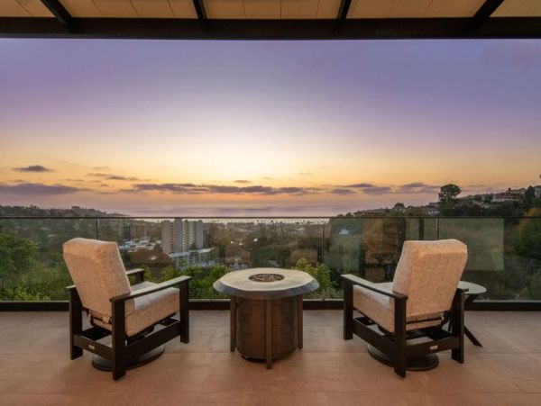 La Jolla Luxury Vacation Ocean View Five Bedroom Home