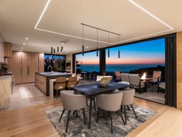 La Jolla Luxury Vacation Ocean View Five Bedroom Home