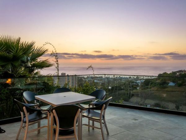 La Jolla Luxury Vacation Ocean View Five Bedroom Home