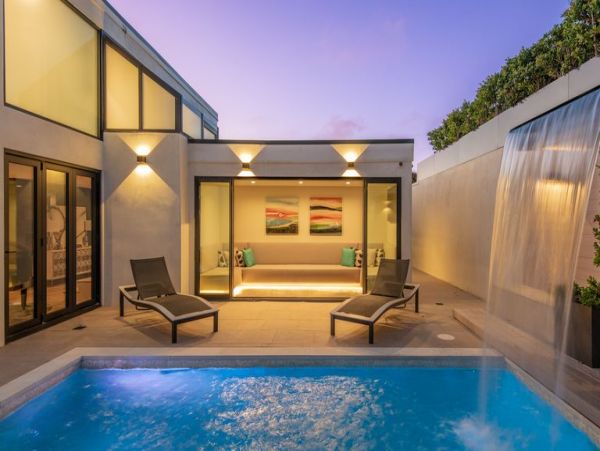 La Jolla Luxury Vacation Ocean View Five Bedroom Home