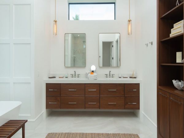 Luxurious Coastal Retreat - 4-Bedroom Waterfront Home with Pool, Theater, and Fitness Room