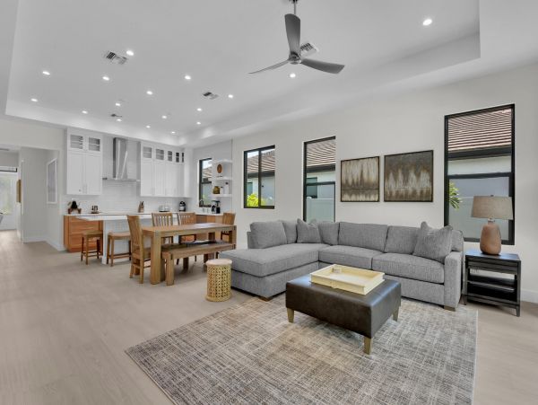 Luxury Naples 4 Bedroom Vacation Home