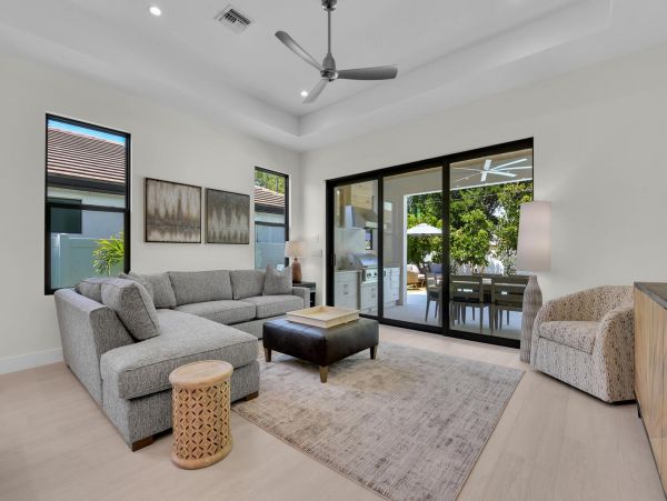 Luxury Naples 4 Bedroom Vacation Home
