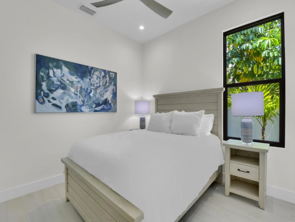 Luxury Naples 4 Bedroom Vacation Home