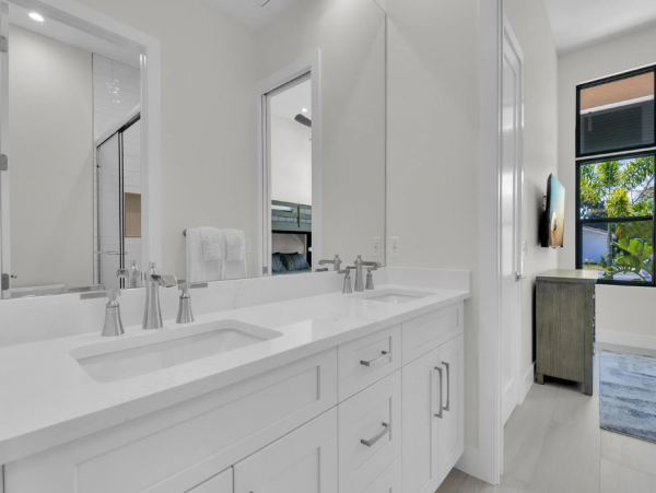 Luxury Naples 4 Bedroom Vacation Home