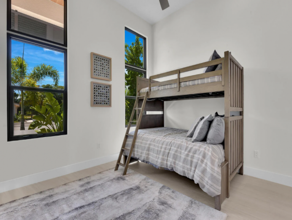 Luxury Naples 4 Bedroom Vacation Home