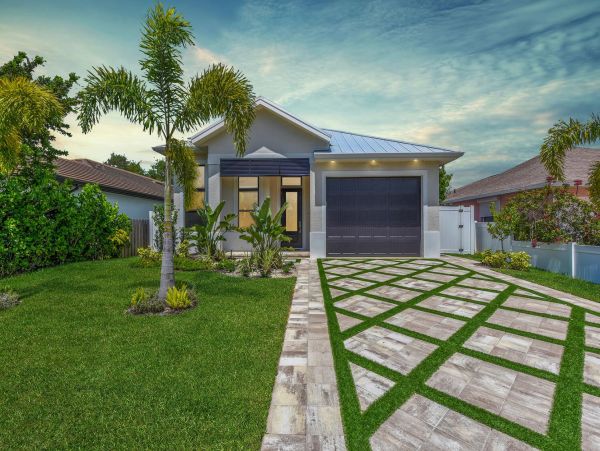 Luxury Naples 4 Bedroom Vacation Home