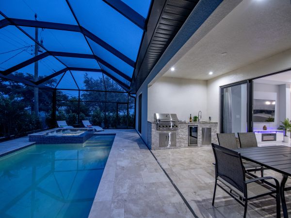 North Naples Vacation Home Sleeps 10 Guest
