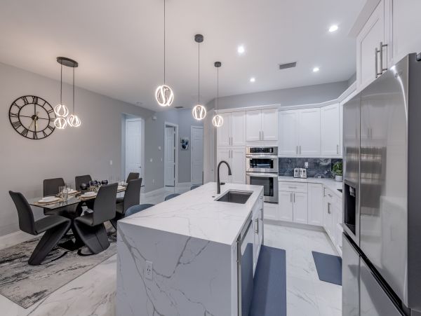 North Naples Vacation Home Sleeps 10 Guest