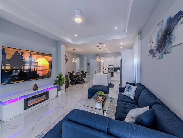 North Naples Vacation Home Sleeps 10 Guest