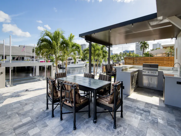 Fort Lauderdale Luxury Vacation Pool home