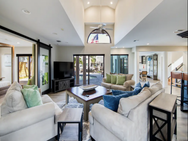 Fort Lauderdale Luxury Vacation Pool home