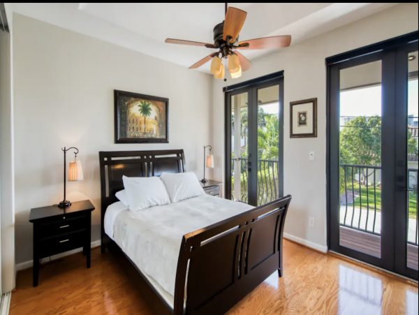 Fort Lauderdale Luxury Vacation Pool home