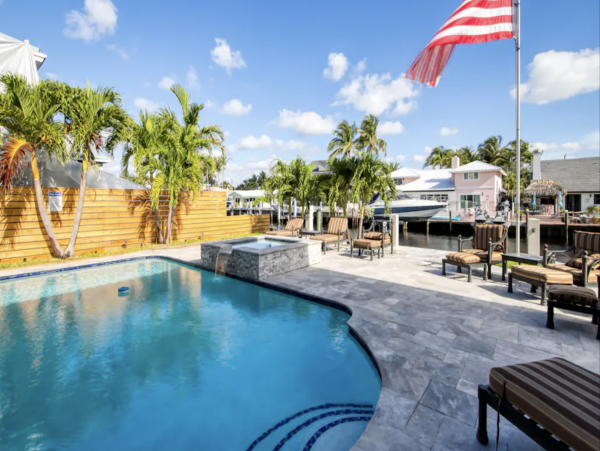 Fort Lauderdale Luxury Vacation Pool home