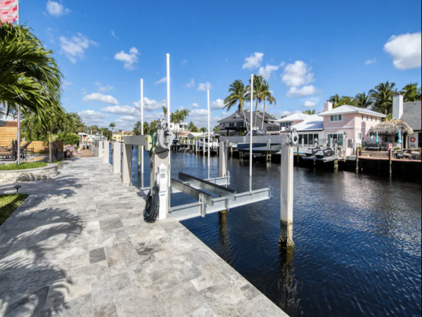 Fort Lauderdale Luxury Vacation Pool home