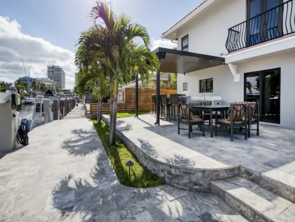 Fort Lauderdale Luxury Vacation Pool home