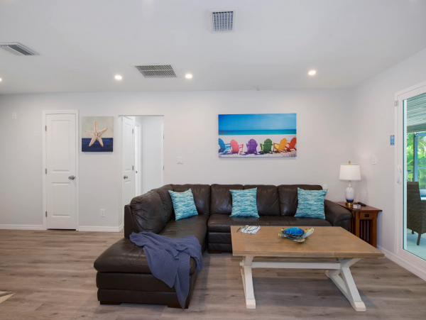 Luxury Vacation Rental with 4 Bedroom Pool & Spa
