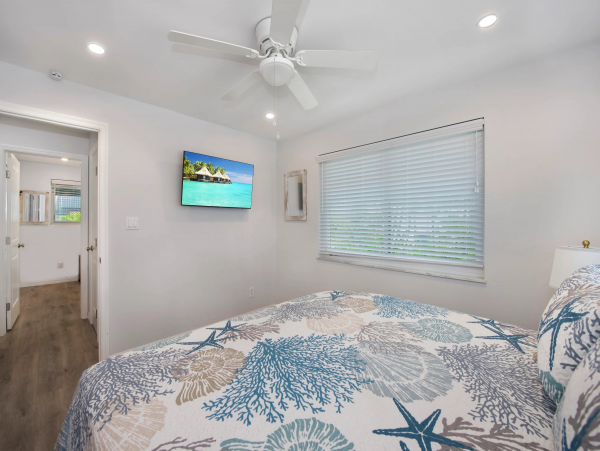 Luxury Vacation Rental with 4 Bedroom Pool & Spa