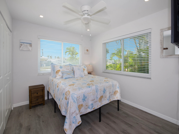Luxury Vacation Rental with 4 Bedroom Pool & Spa
