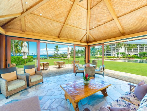 Big Island Luxury Vacation Rental - Hawaii Oceanfront Villa