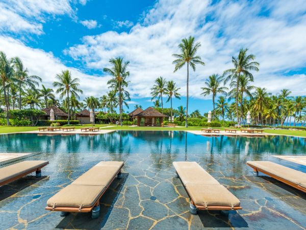 Big Island Luxury Vacation Rental - Hawaii Oceanfront Villa