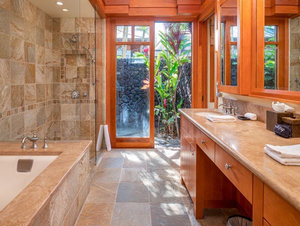 Big Island Luxury Vacation Rental - Hawaii Oceanfront Villa
