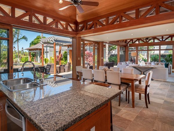Big Island Luxury Vacation Rental - Hawaii Oceanfront Villa