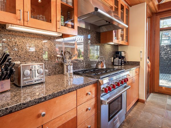 Big Island Luxury Vacation Rental - Hawaii Oceanfront Villa