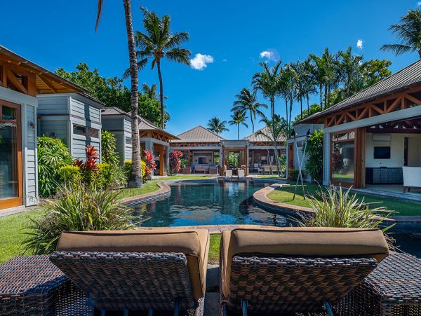 Big Island Luxury Vacation Rental - Hawaii Oceanfront Villa