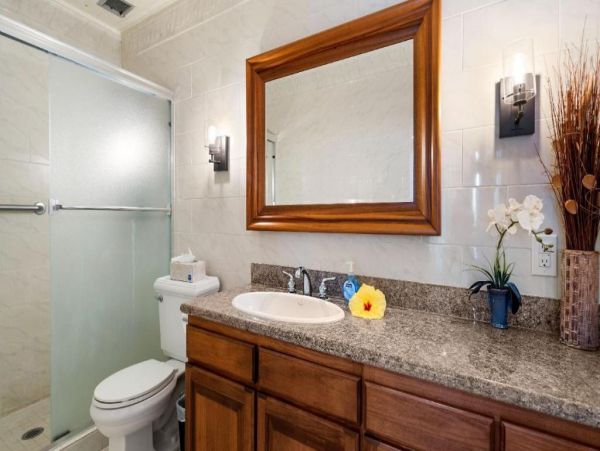 Oceanfront Kailua-Kona Vacation Condo