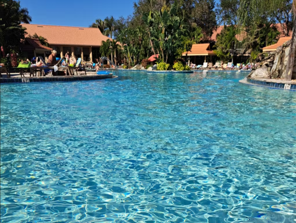 Naples Vacation Condo with 2 Bedrooms, Pool & Tennis Courts