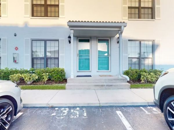 Two Bedroom Marco Island Vacation Condo Near the Beach