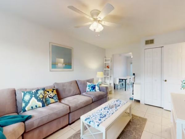 Two Bedroom Marco Island Vacation Condo Near the Beach