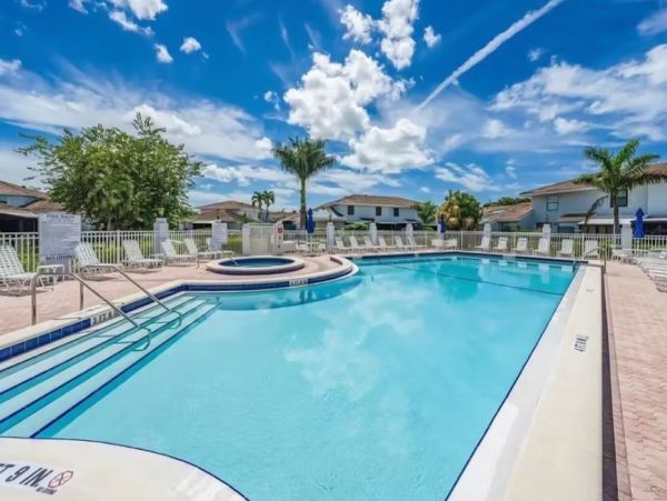 Two Bedroom Marco Island Vacation Condo Near the Beach