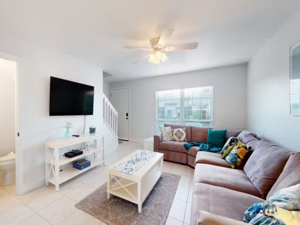 Two Bedroom Marco Island Vacation Condo Near the Beach