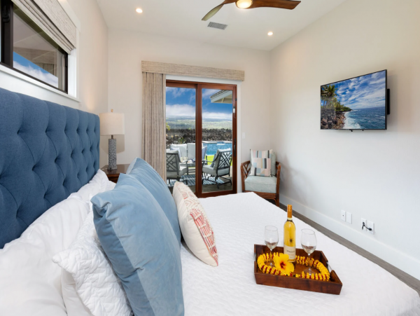 Luxury Three Bedroom Vacation Rental Private Pool & Spa
