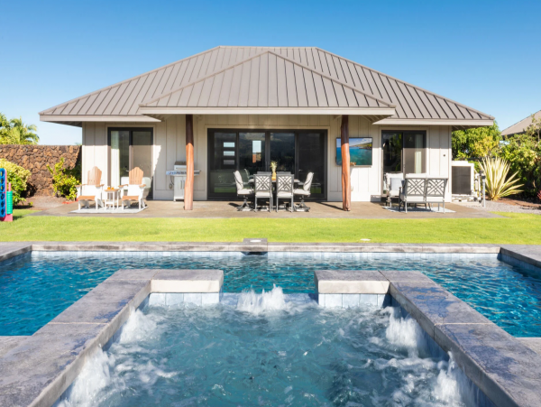 Luxury Three Bedroom Vacation Rental Private Pool & Spa