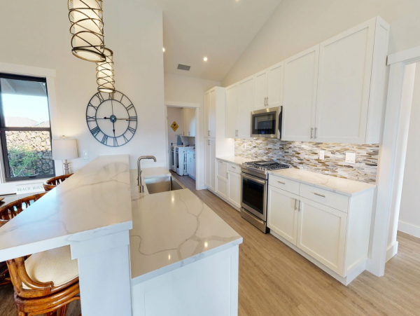 Luxury Three Bedroom Vacation Rental Private Pool & Spa