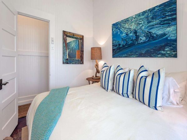 Lanikai Beach Vacation Home 4 Bedroom