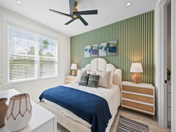 Four Bedroom Luxury Home 2-minute Walk to Beach in Anna Maria