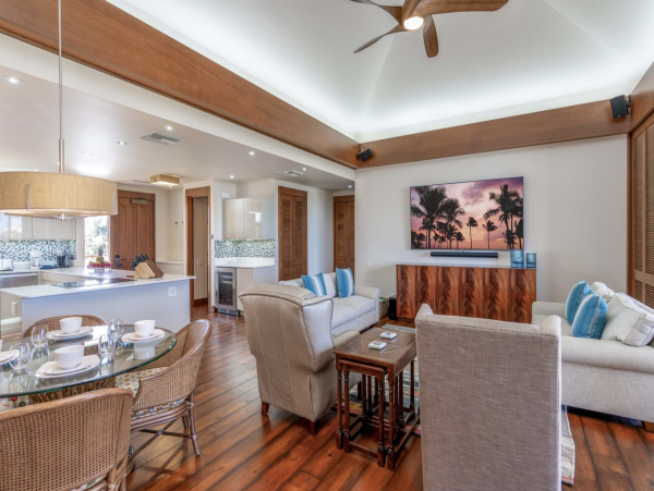 This Luxury Penthouse on the Waimea Awaits Your Arrival