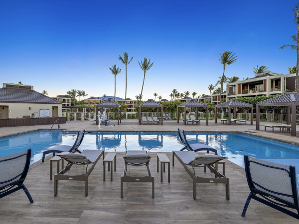 This Luxury Penthouse on the Waimea Awaits Your Arrival