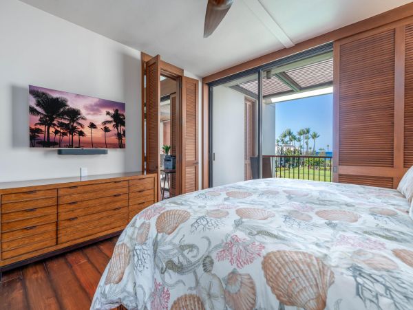 This Luxury Penthouse on the Waimea Awaits Your Arrival