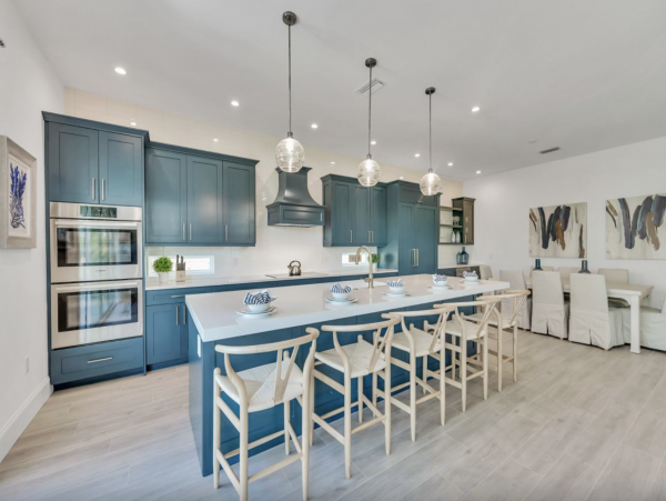 Luxury Lido Key Vacation Villa Stroll to Beach St Armands Circle