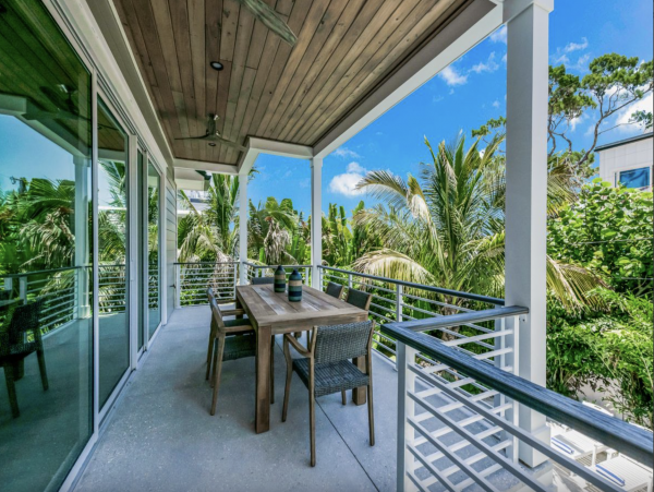 Luxury Lido Key Vacation Villa Stroll to Beach St Armands Circle