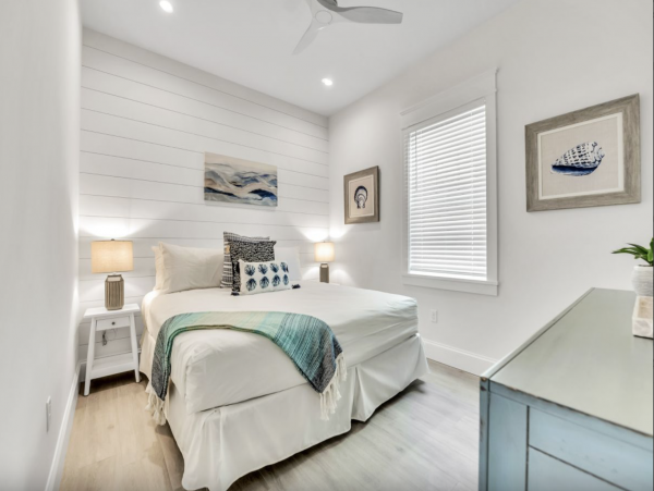 Luxury Lido Key Vacation Villa Stroll to Beach St Armands Circle