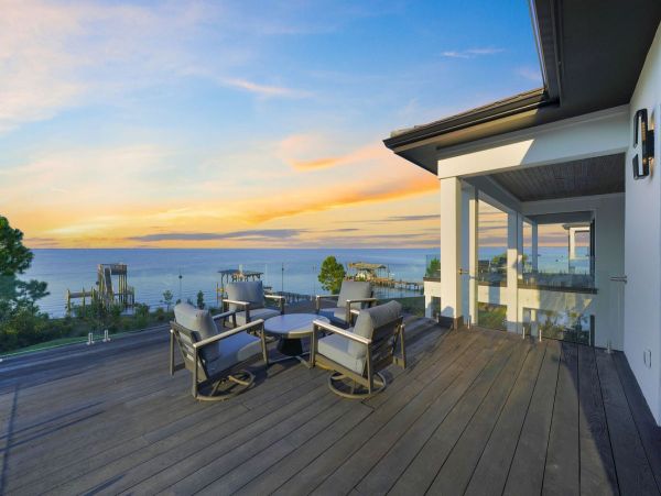Miramar luxury Vacation Home Eight bedrooms Sleeps 36 Water Views