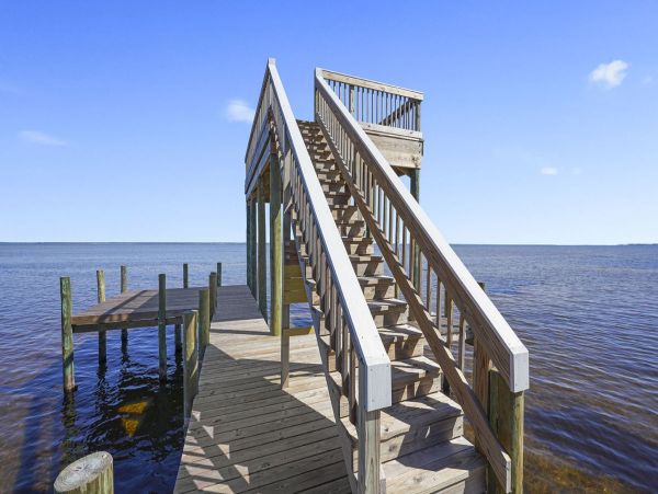 Miramar luxury Vacation Home Eight bedrooms Sleeps 36 Water Views