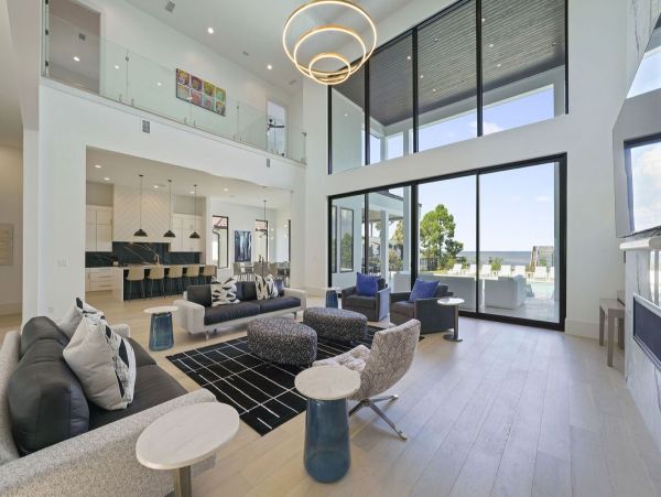 Miramar luxury Vacation Home Eight bedrooms Sleeps 36 Water Views