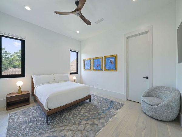 Miramar luxury Vacation Home Eight bedrooms Sleeps 36 Water Views